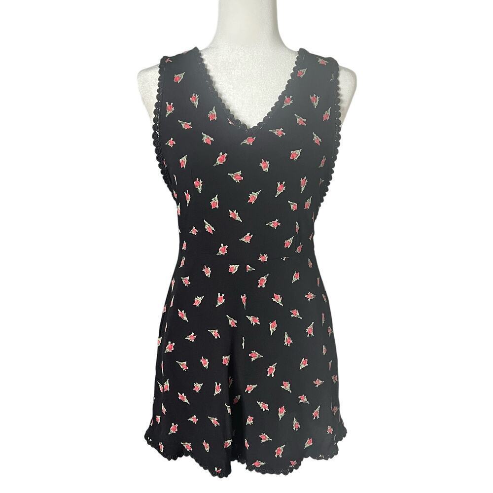 Topshop Petite Woman’s Rose Floral Print Black Summer Lace Trim Romper- Size 4